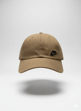 Carregar imagem no visualizador da galeria, Boné Nike - Bege Dtlh Lado