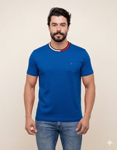 Carregar imagem no visualizador da galeria, Camiseta Básica TH - Azul Royal Dtlh Gola