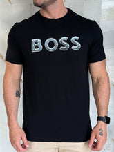 Carregar imagem no visualizador da galeria, Camiseta Estampada Boss - Preto Logo Centro