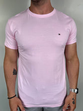Carregar imagem no visualizador da galeria, Camiseta Tommy Básica