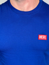 Carregar imagem no visualizador da galeria, Camiseta DSL Básica - Azul Royal Logo Escrito