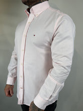 Carregar imagem no visualizador da galeria, Camisa Social TH Oxford - M/L - Rosa