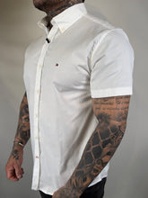 Carregar imagem no visualizador da galeria, Camisa Social TH Oxford - M/C - Branco