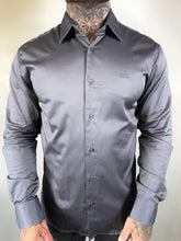 Carregar imagem no visualizador da galeria, Camisa Social HB Acetinada - M/L - C. Escuro