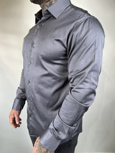Carregar imagem no visualizador da galeria, Camisa Social HB Acetinada - M/L - C. Escuro