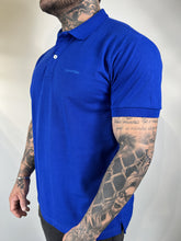 Carregar imagem no visualizador da galeria, Gola Polo CK - Azul Royal