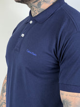 Carregar imagem no visualizador da galeria, Gola Polo CK - Azul Marinho