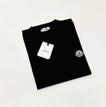 Carregar imagem no visualizador da galeria, Camiseta Básica Moncler - Preto Logo Bordado