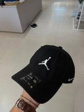 Carregar imagem no visualizador da galeria, Boné Jordan - Preto