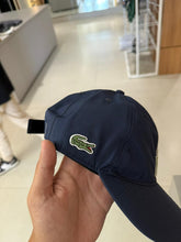 Carregar imagem no visualizador da galeria, Boné Lacoste Goat Djokovic - A.Marinho