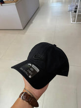 Carregar imagem no visualizador da galeria, Boné Nike - Preto Logo Mono
