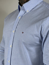 Carregar imagem no visualizador da galeria, Camisa Social TH Listrada - M/L - A. Royal