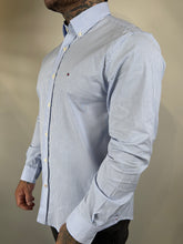 Carregar imagem no visualizador da galeria, Camisa Social TH Listrada - M/L - A. Royal