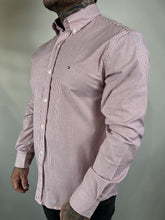 Carregar imagem no visualizador da galeria, Camisa Social TH Listrada - M/L - Vermelho