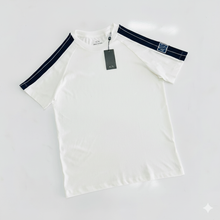 Carregar imagem no visualizador da galeria, Camiseta Básica EA - Branco Dtlh Ombro