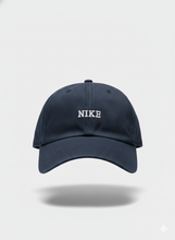 Carregar imagem no visualizador da galeria, Boné Nike - A.Marinho