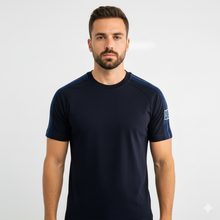 Carregar imagem no visualizador da galeria, Camiseta Básica EA - Azul Marinho Dtlh Ombro
