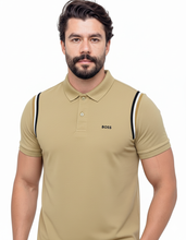 Carregar imagem no visualizador da galeria, Gola polo Boss - Bege Logo Escrito
