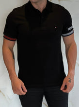 Carregar imagem no visualizador da galeria, Gola Polo TH Dtlh Bordado - Preto