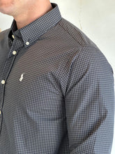 Carregar imagem no visualizador da galeria, Camisa Social RL Quadriculada M/L Tam.Especial - Preto Logo Cinza