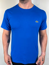 Carregar imagem no visualizador da galeria, Camiseta Lacoste Básica