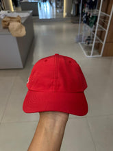 Carregar imagem no visualizador da galeria, Boné Lacoste Sport - Vermelho
