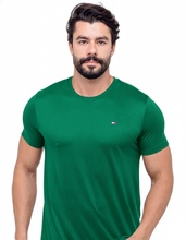 Carregar imagem no visualizador da galeria, Camiseta Tommy Básica
