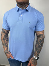 Carregar imagem no visualizador da galeria, Gola Polo TH - Azul Bebe
