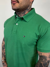 Carregar imagem no visualizador da galeria, Gola Polo TH - Verde Bandeira

