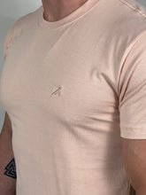 Carregar imagem no visualizador da galeria, Camiseta RA Básica - Bordado - Bege Claro
