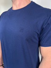 Carregar imagem no visualizador da galeria, Camiseta RA Básica - Bordado - Azul marinho
