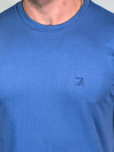 Carregar imagem no visualizador da galeria, Camiseta RA Básica - Bordado - Azul Turquesa
