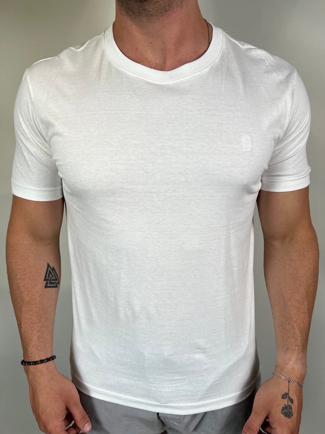 Camiseta SK Básica - Bordado - Branco