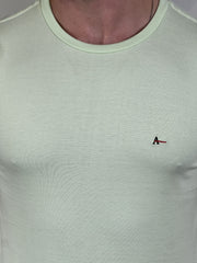 Camiseta ARM Básica - Bordado - Verde Limão