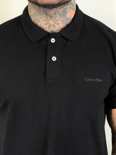 Carregar imagem no visualizador da galeria, Gola Polo CK - Preto
