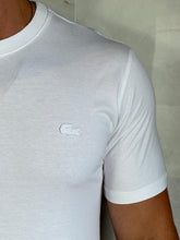 Carregar imagem no visualizador da galeria, Camiseta Básica LC - Branco Logo Bordado
