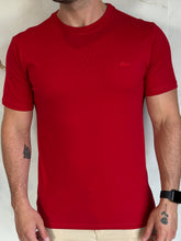 Carregar imagem no visualizador da galeria, Camiseta Básica LC - Vermelho Logo Bordado
